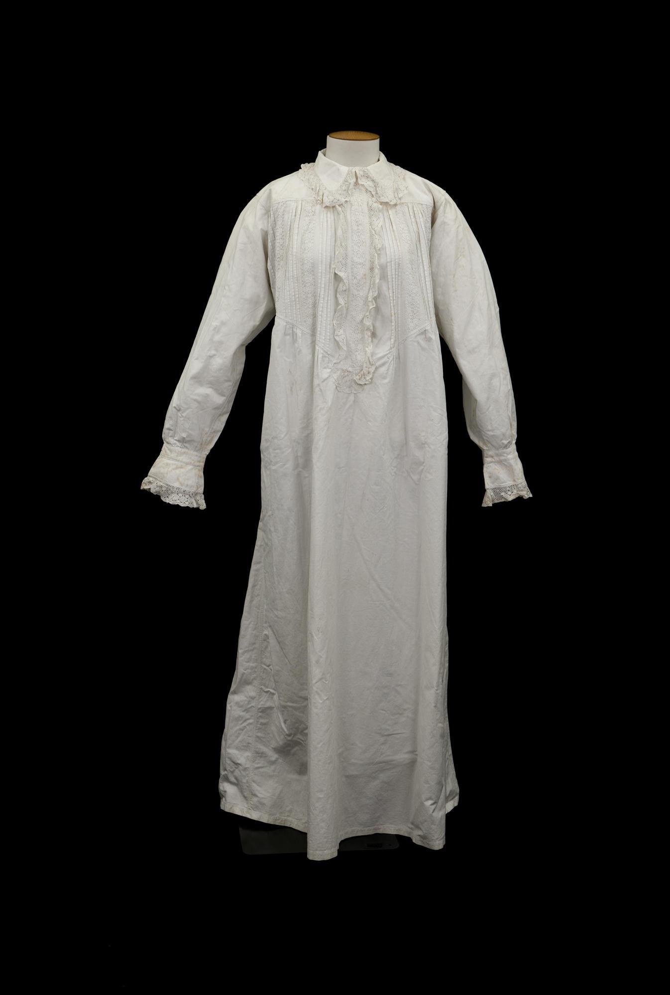 Nightgown Tauranga Heritage Collection