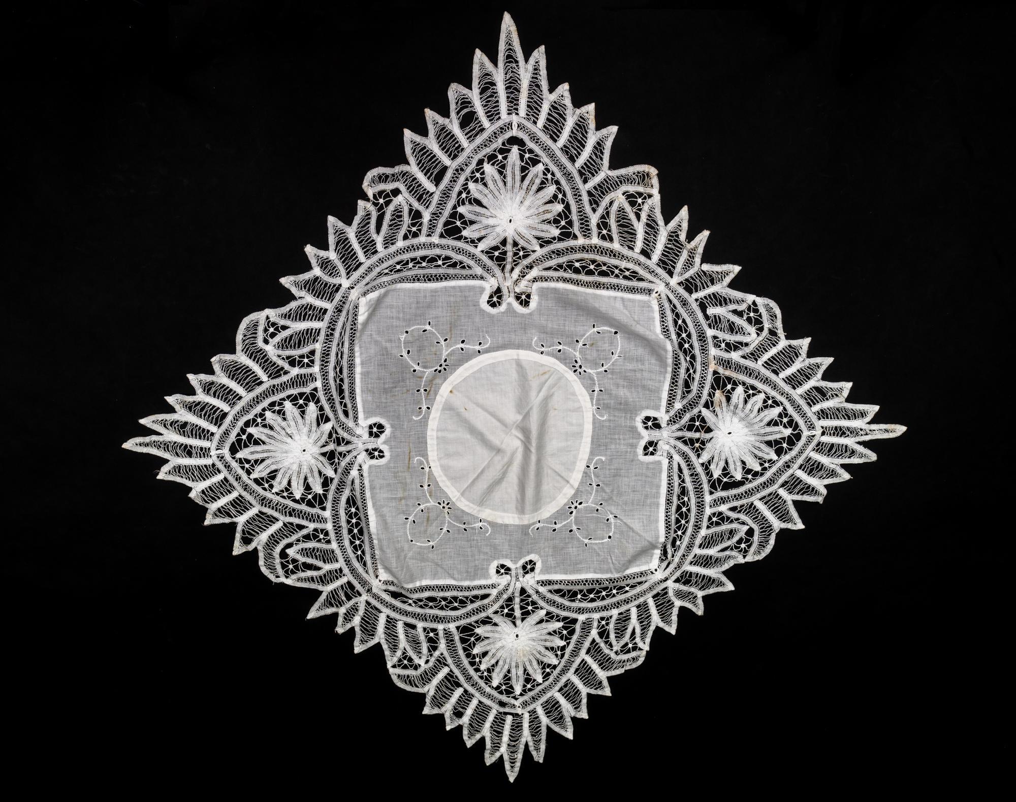 Tablecloth Tauranga Heritage Collection