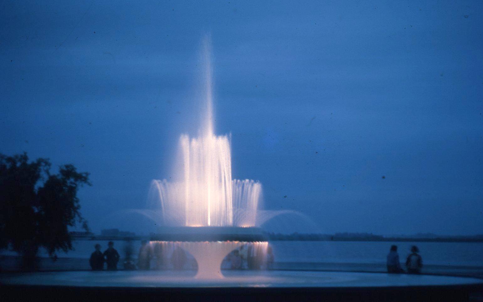 Slide, Fountain, Memorial Park, Tauranga Tauranga Heritage Collection